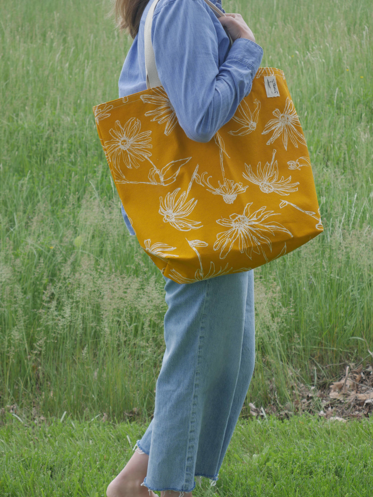 Black Eyed Susan Large Tote (Sunshine Yellow)