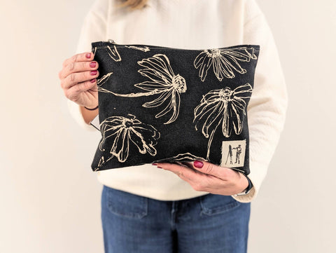 Beautiful Travel Pouch - Black Pepper