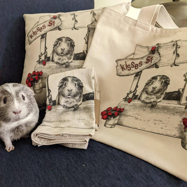 Kisses Medium Pillow