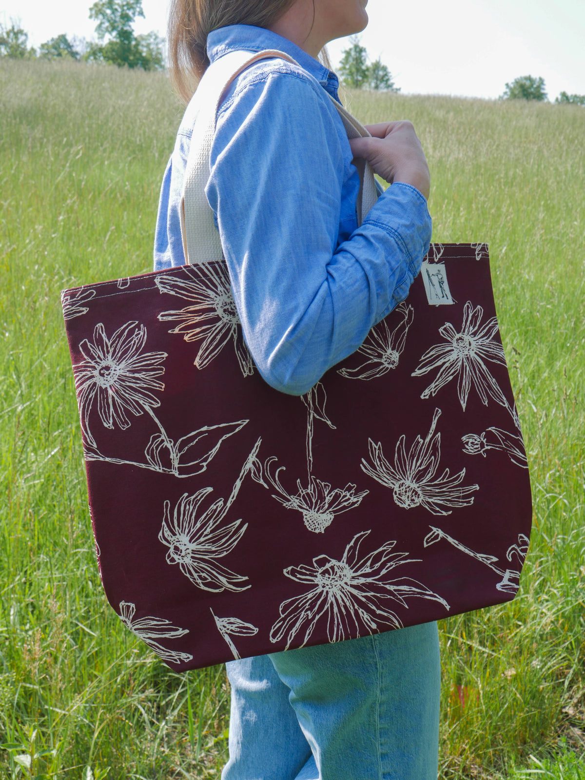 Black Eyed Susan Large Tote (Burgundy Merlot)