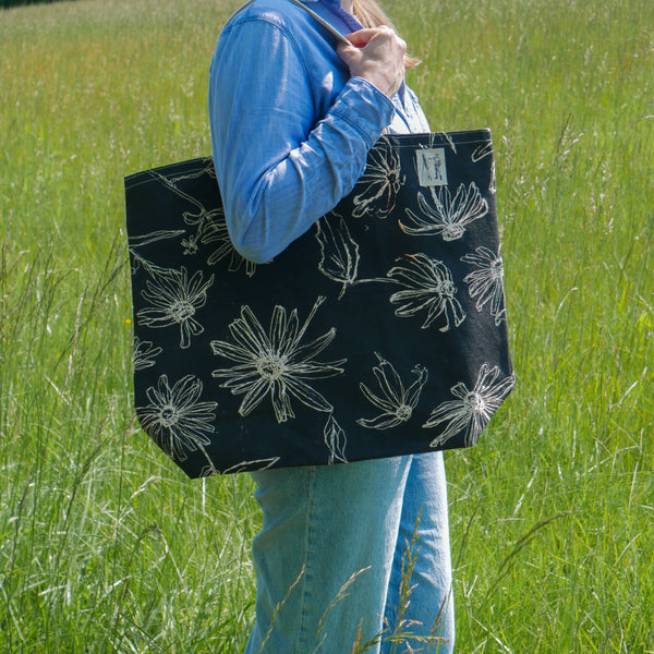 Black Eyed Susan Large Tote Bag